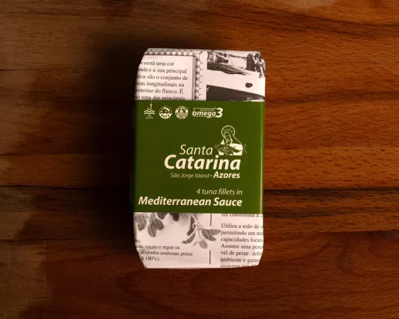 Tuna fillets with Mediterranean sauce
